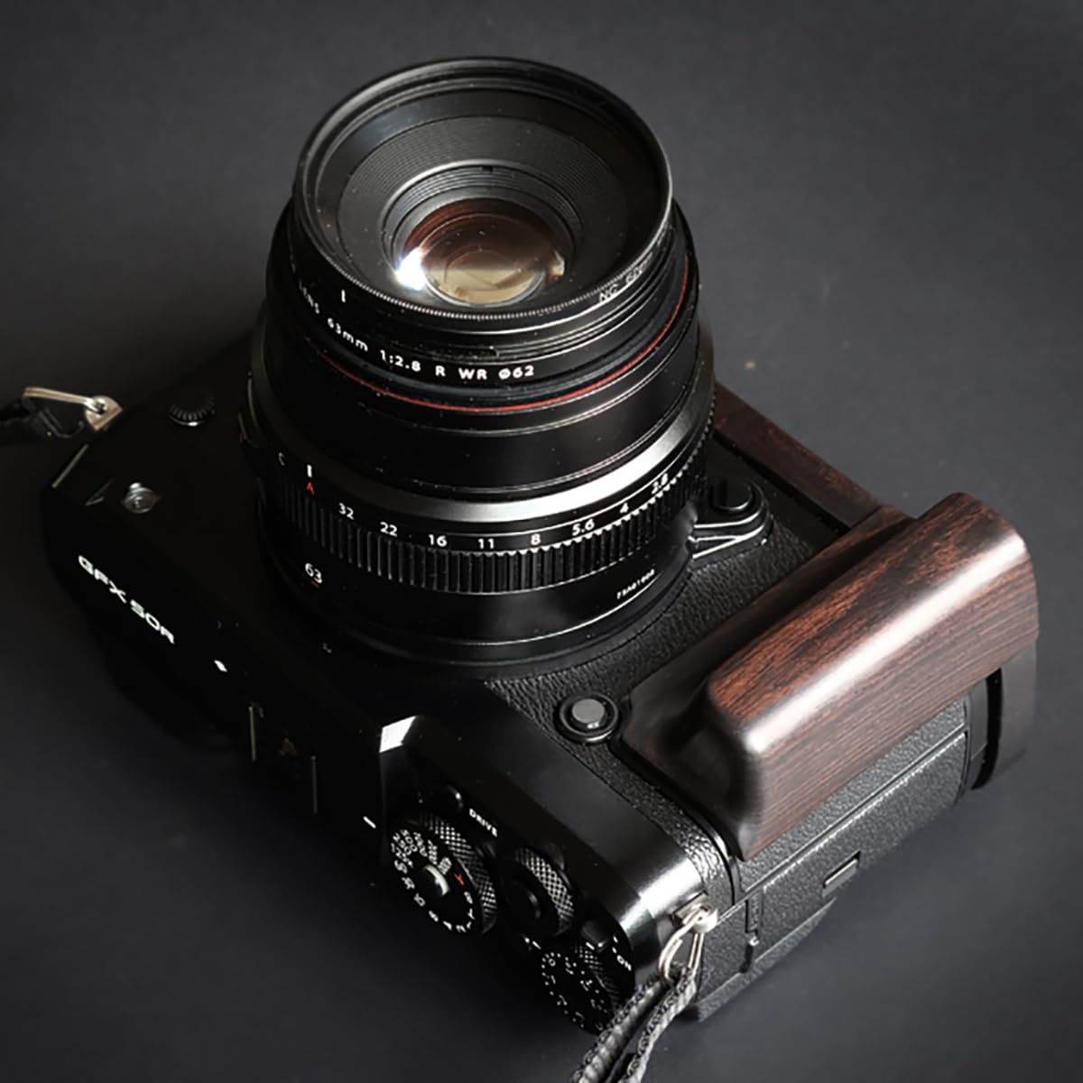 Amazon | FUJIFILM GFX50R 専用 カメラウッドグリップ 高級檀木材 木製